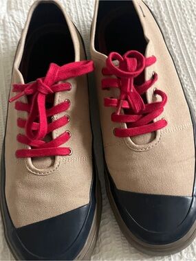 Element Men's Canvas Sneakers in Beige with Red Laces